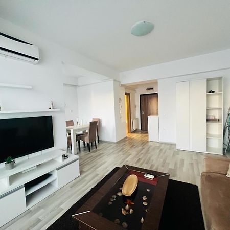 Apartament Crazy Summerland Mamaia Exteriör bild