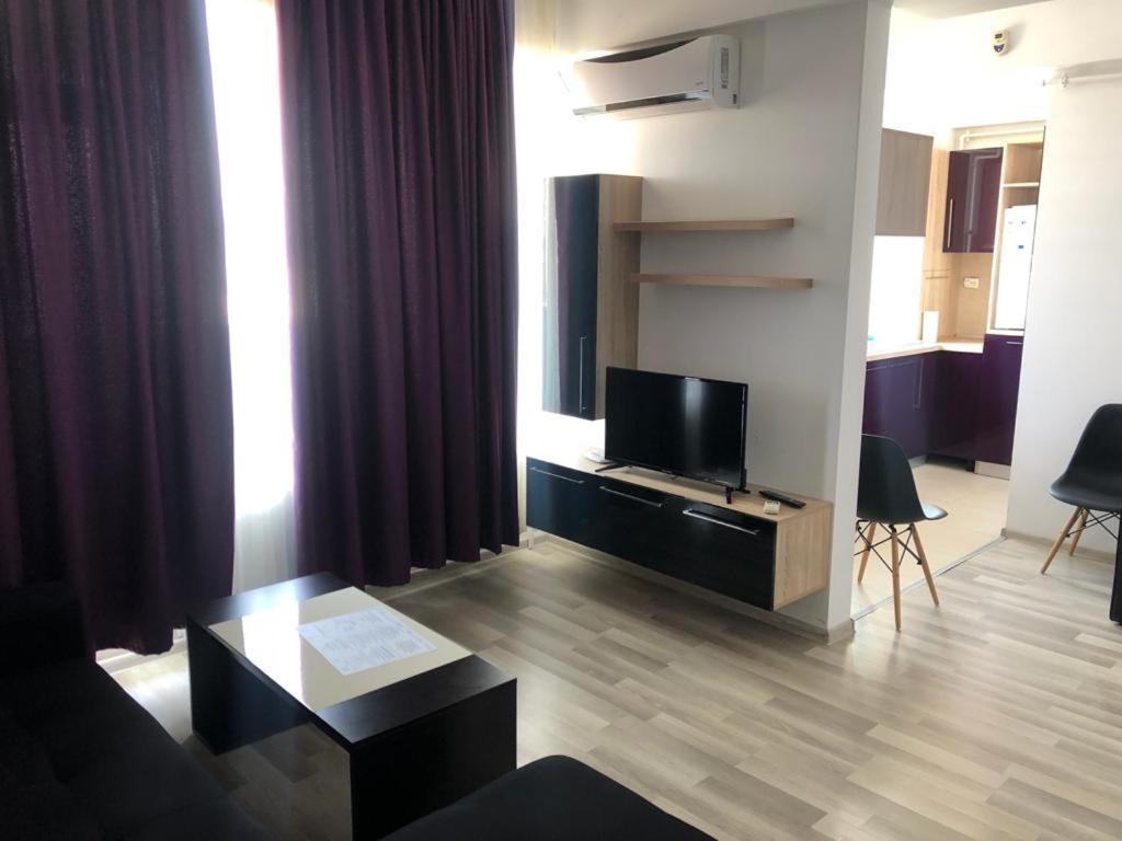 Apartament Crazy Summerland Mamaia Exteriör bild