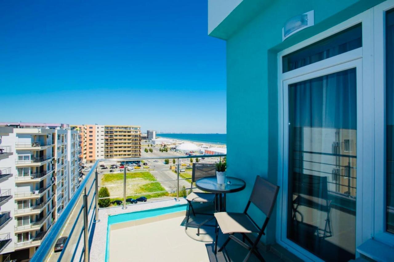 Apartament Crazy Summerland Mamaia Exteriör bild