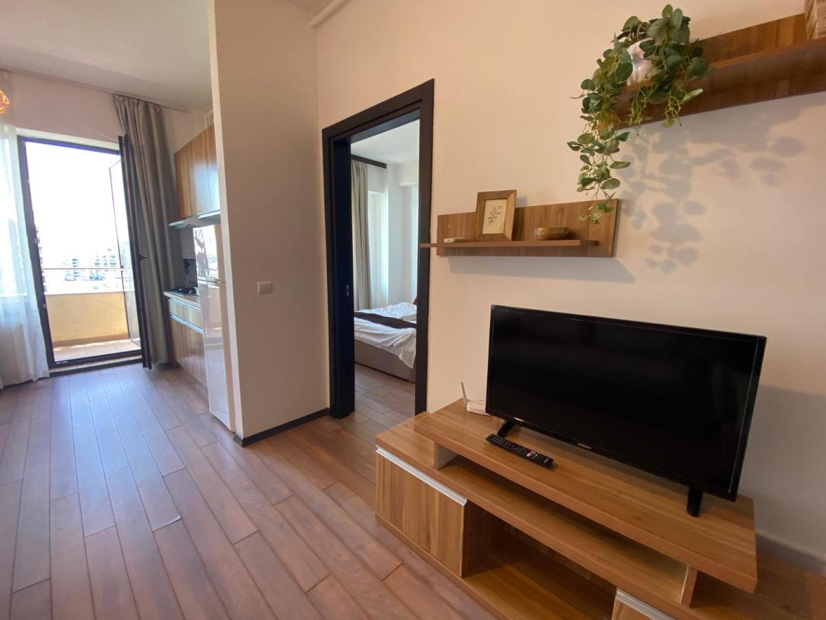 Apartament Crazy Summerland Mamaia Exteriör bild