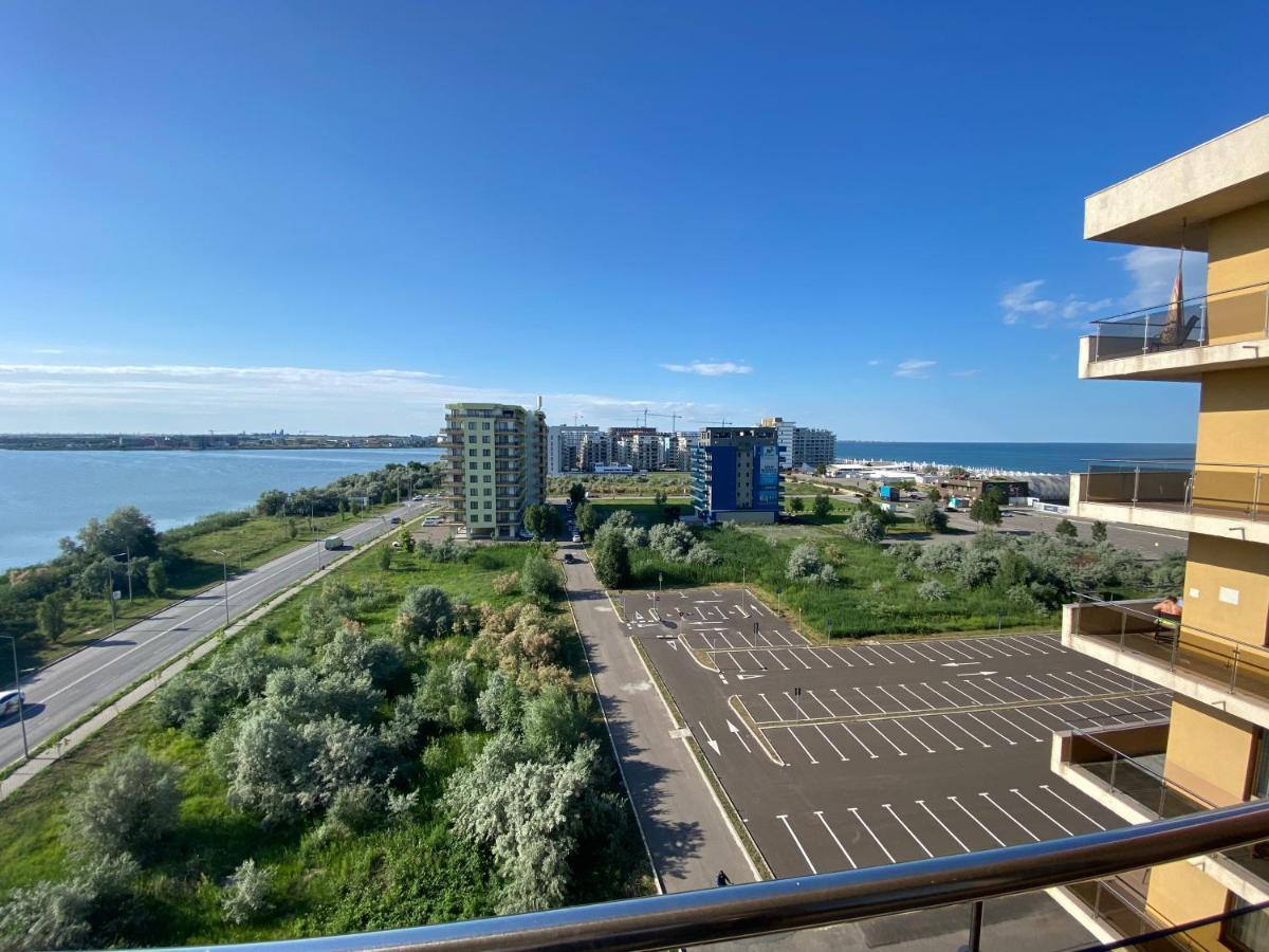 Apartament Crazy Summerland Mamaia Exteriör bild