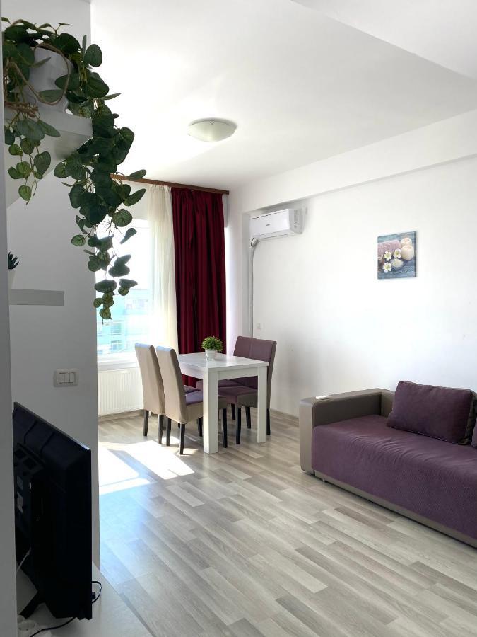 Apartament Crazy Summerland Mamaia Exteriör bild