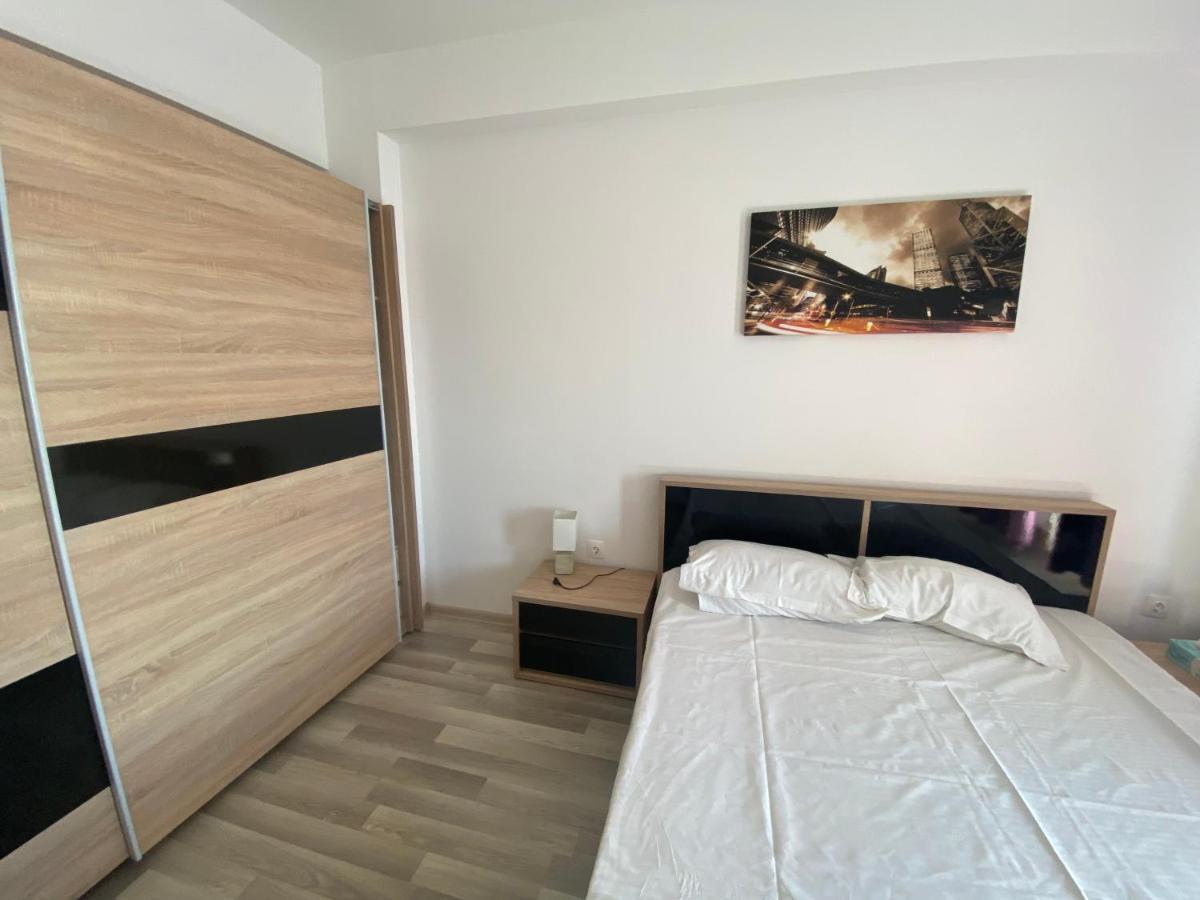 Apartament Crazy Summerland Mamaia Exteriör bild