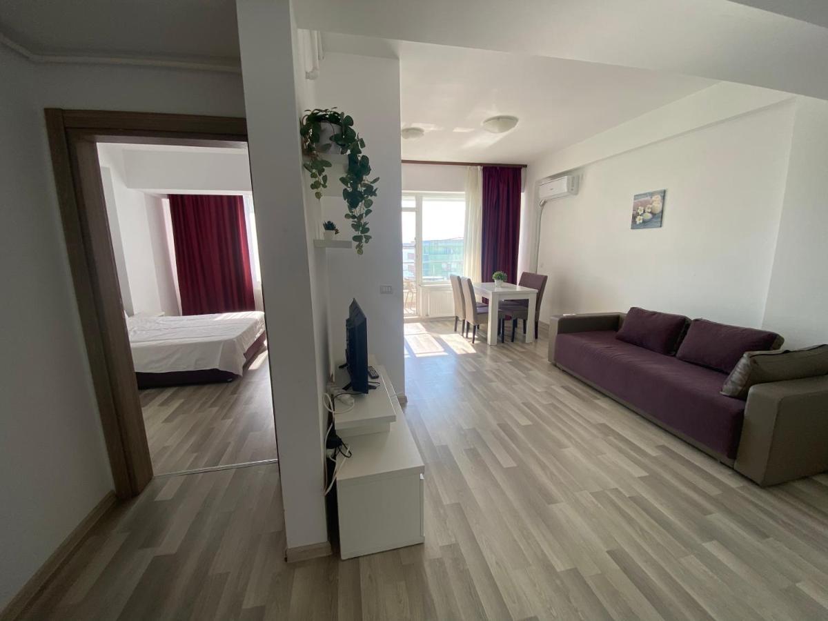 Apartament Crazy Summerland Mamaia Exteriör bild